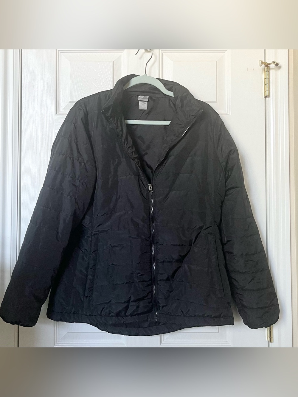 Columbia Quilted Puffer Jacket in Black Size Large